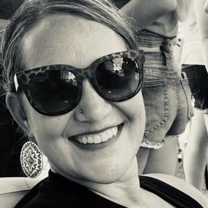 Meet your Posher, Danita